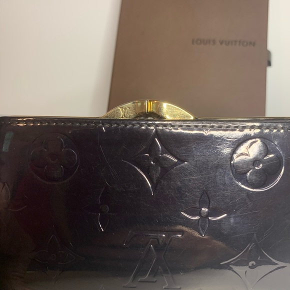Louis Vuitton Vernis Porte Monnaie Viennois Wallet - Picture 9 of 16